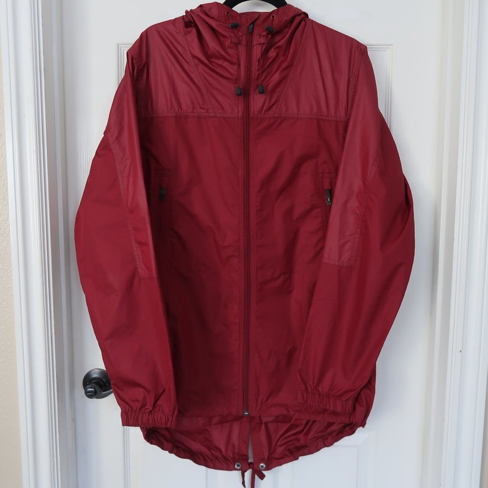 Nike | Men's Jacket Lightweight & Packable